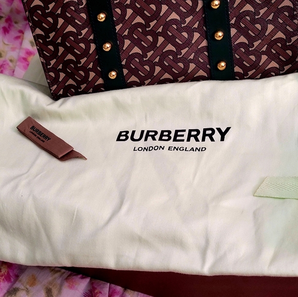 Handbag - Picture 8 of 16